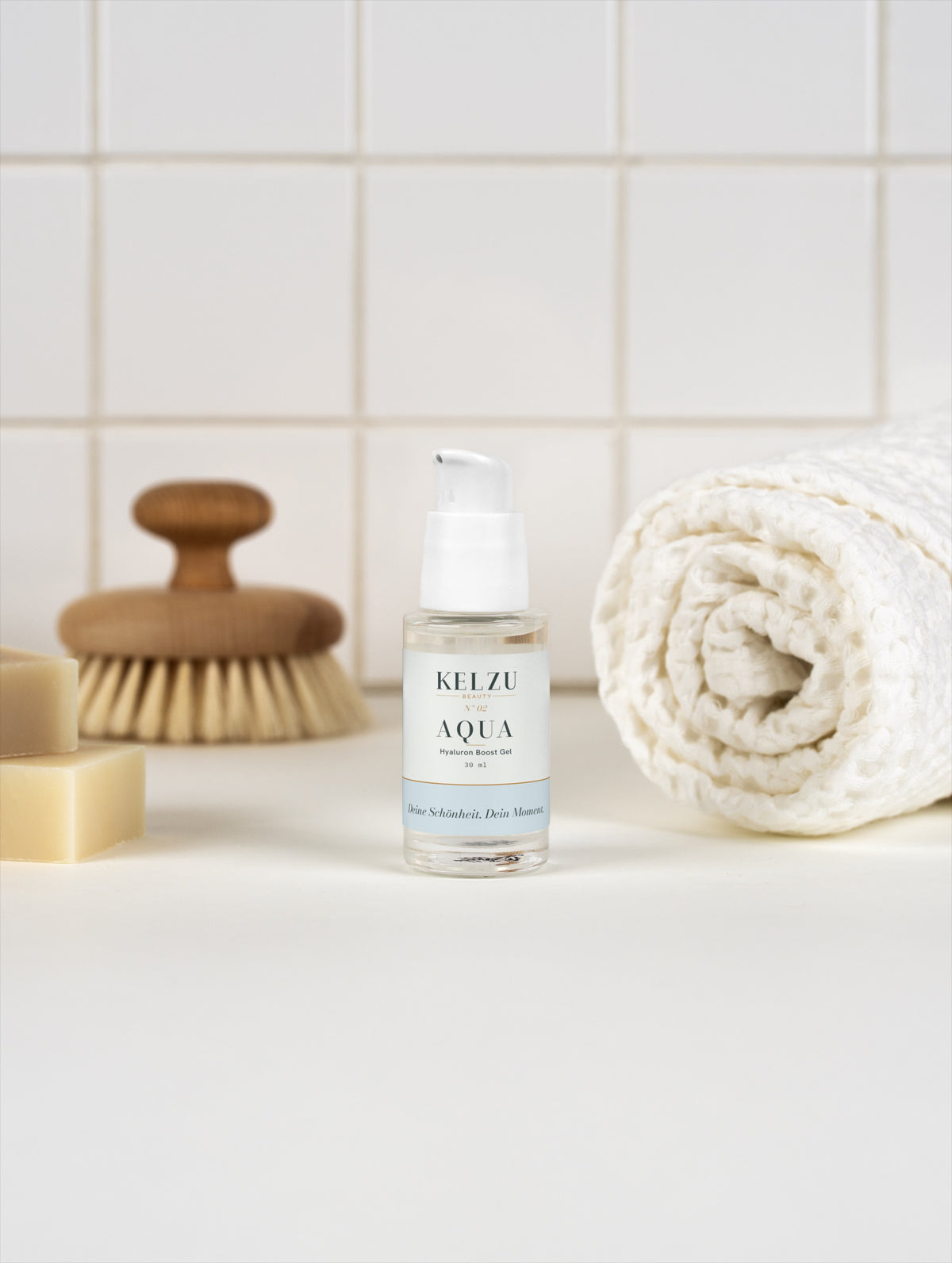 N°02 AQUA – Hyaluron Boost Gel 30 ml – Badezimmer