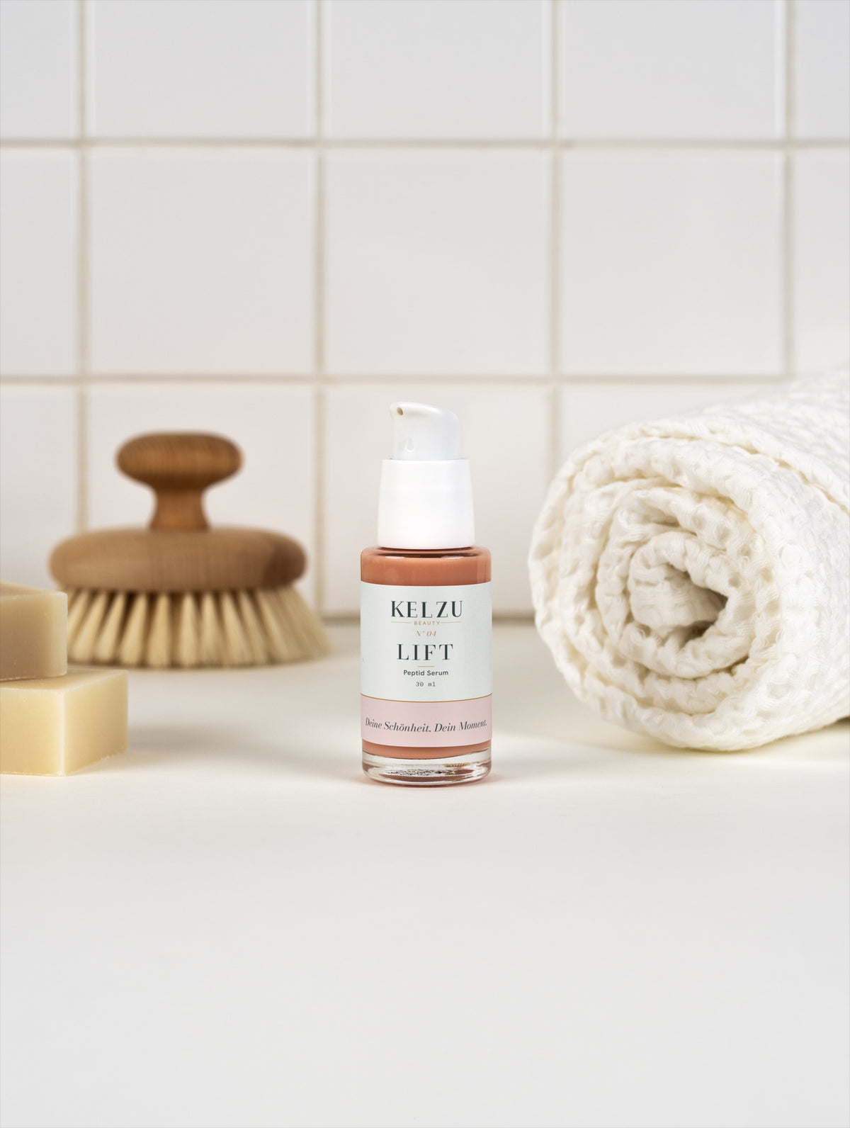 N°04 LIFT – Peptid Serum 30 ml – Badezimmer